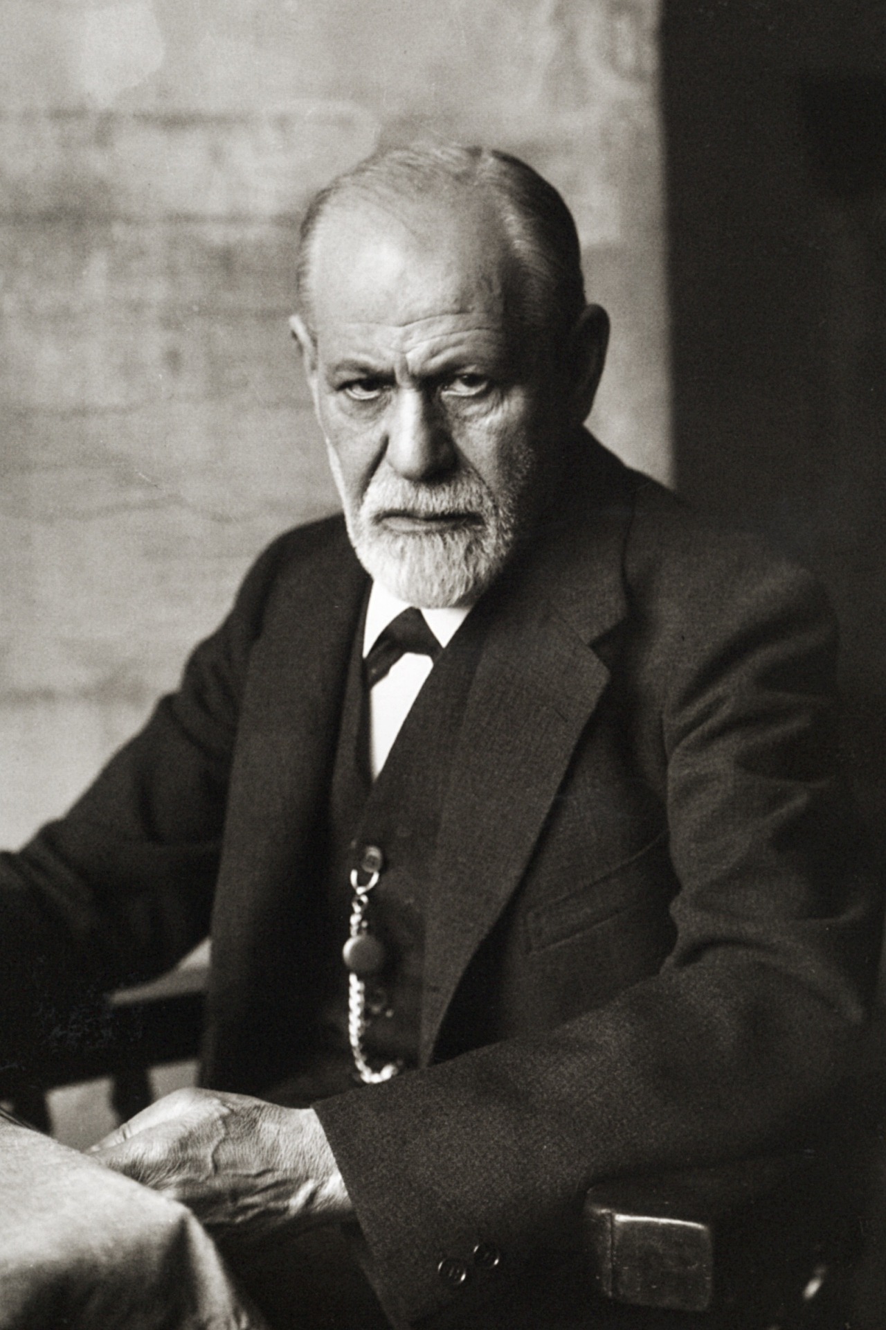 sigmund-freud-g3ca2eccc8_1920